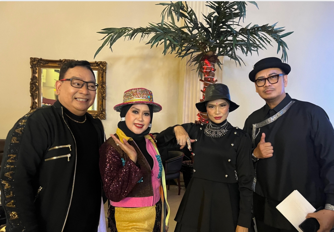 Rayakan Tahun Baru dengan Nostalgia Musik Milenial, Golden Boutique Hotel Kemayoran Gelar 'Retro 2000: Back to the Beat'" 1 Screenshot 2026 01 01 17 41 20 17 6012fa4d4ddec268fc5c7112cbb265e7