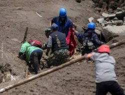 Longsor di Lereng Gunung Burangrang, Jawa Barat Menewaskan 10 Orang, 82 Orang Hilang