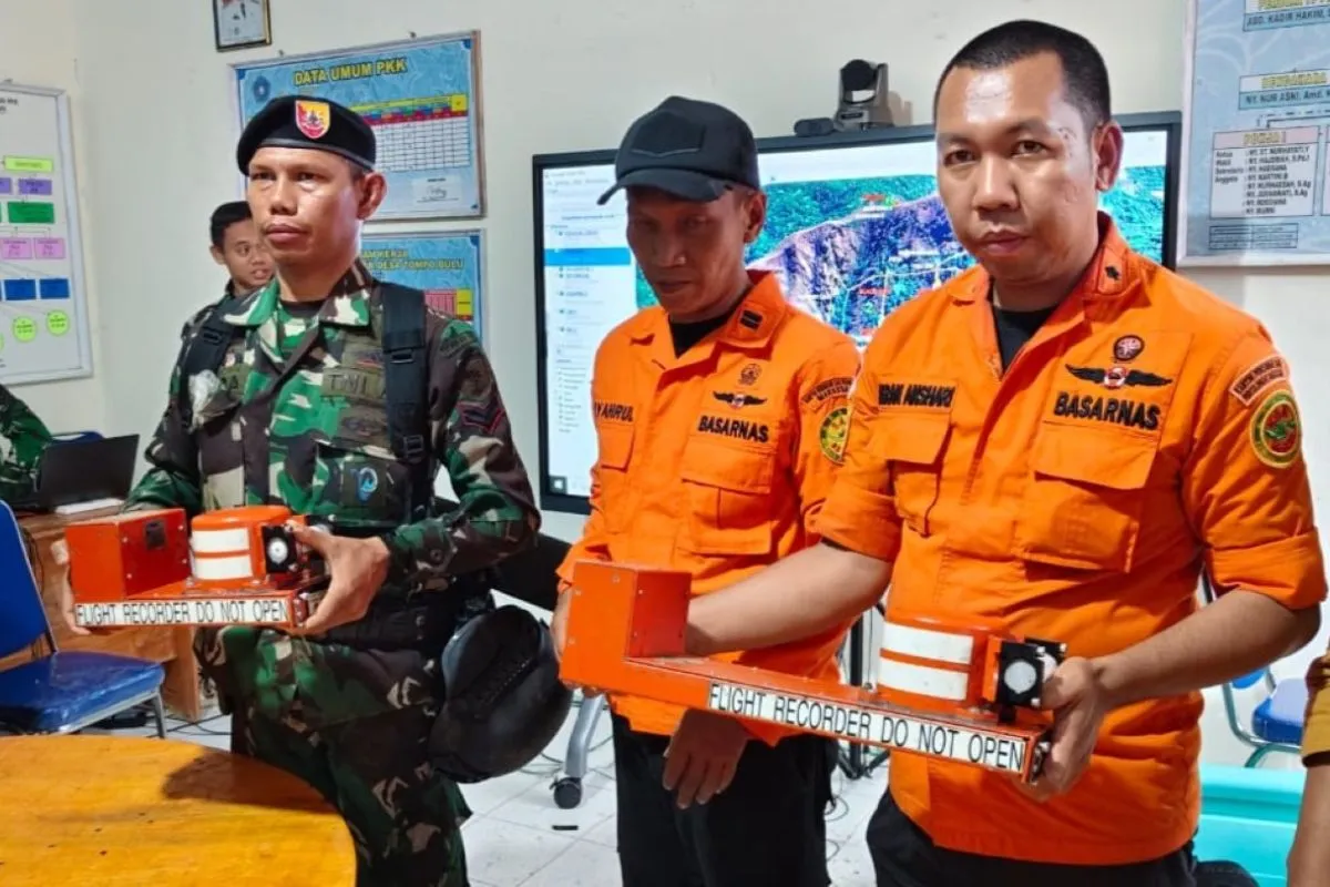 penemuan black box peswat atr.jpg