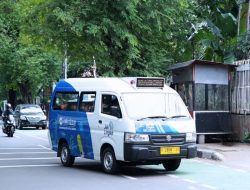 Aksi Heroik Pengemudi Jaklingko Tangkap Pelaku Penjambretan di Jalan TB Simatupang