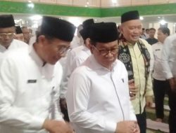 Penyerahan Aset Pemda DKI oleh Kementerian ATR BPN di Masjid Hasyim Ashari