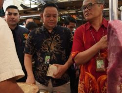 Sidak Pasar Rawamangun: Stok Bahan Pokok Aman, Beberapa Komoditas Masih di Atas HAP