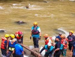 Memperingati Hari Bumi, Pemkot Bogor Bersihkan Sungai Ciliwung