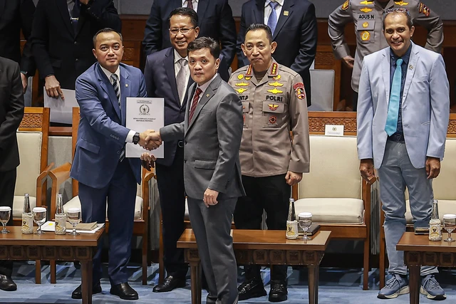 Rapat Paripurna DPR Sahkan Revisi Ketiga UU Polri, Batas Usia Pensiun Polri Sampai 60 Tahun 1 01ktngwk7tt86rybdkar2kft9z