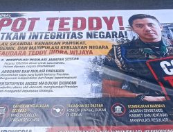 Aksi Unjuk Rasa di Silang Monas, Aktivis Minta Evaluasi Kinerja dan Copot Seskab Teddy