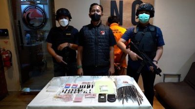 Polisi Bongkar Peredaran Narkoba di Cipayung, Modus ‘Tempel’ Pakai Stiker Sedot WC