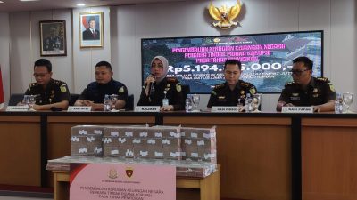 Kejari Jakarta Barat Berhasil Pulihkan 100 Persen Kerugian Negara dalam Korupsi Pembebasan Lahan Kali Pesanggrahan