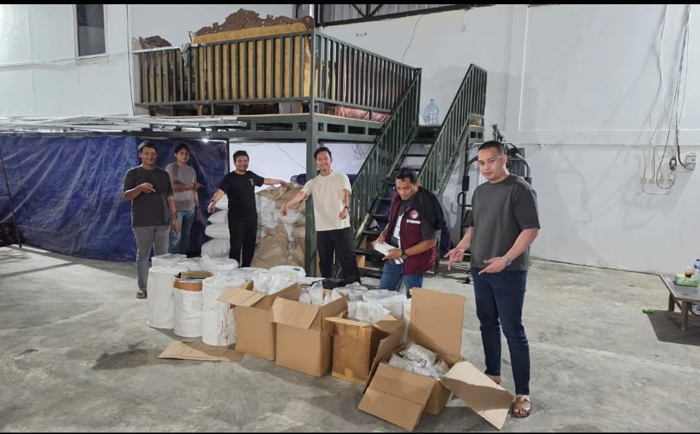 Satresnarkoba Polres Metro Jakarta Barat Bongkar Laboratorium Gelap Produksi Jutaan Tablet Karisoprodol 1 IMG 20260713 WA0006