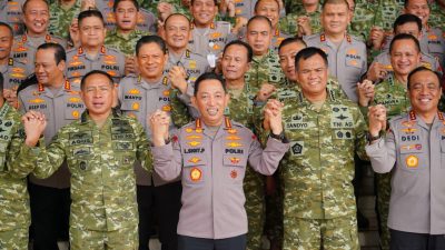 Kapolri Awali Silaturahmi ke Mabes TNI, Tegaskan Sinergi TNI-Polri Jadi Fondasi Stabilitas Nasional