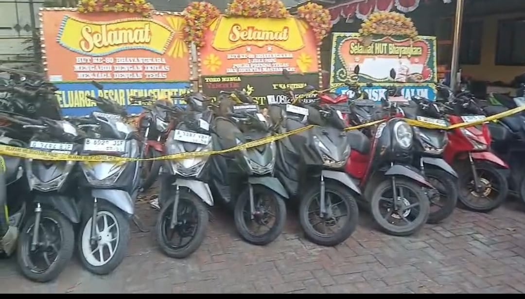 Polsek Tambora Bongkar Modus Baru Pengiriman Motor Curian ke Sumatera, 12 Unit Disita dalam Operasi Berantas Jaya 2026 1 IMG 20260714 WA0178