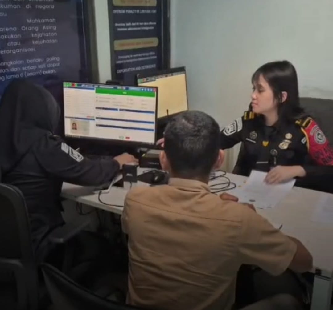 Dua Warga Negara Vietnam Terbukti Praktik Kedokteran Ilegal di Jakarta Selatan, Kini Telah Dideportasi 1 IMG 20260719 WA0001
