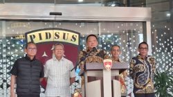 Di Tengah Sorotan Penggeledahan Polri, Jampidsus Tegaskan Penanganan Kasus Korupsi Tetap Berjalan Lancar 2 WhatsApp Image 2026 07 10 at 11.24.35 e1783660301630 840x493 1