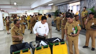 Pemkot Jakarta Selatan Terapkan Wajib Pilah Sampah di Lingkungan Kantor 9 a8d8566cdbb973a071df2d21f69f3fad 1