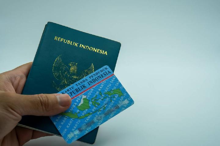 Kemenkum Catat 300 Permohonan Pelepasan Kewarganegaraan di Tengah Kenaikan Tarif Baru 1 c14a9f674beffaab227659258ca2a254