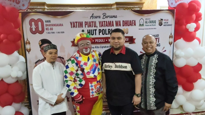 Meriahkan HUT Bhayangkara ke-80, Polisi Badut Edukasi Anak Yatim Lewat Tawa dan Keteladanan 8 kmc 20260703 210119