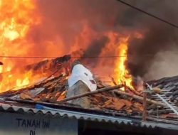 Kebakaran Dini Hari di Tebet Hanguskan Rumah Tinggal, Empat Orang Tewas