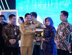 Berkat Keberhasilan Aktivasi IKD, Pemkot Jakarta Barat Raih Penghargaan Nasional Dukcapil Prima Awards 2026