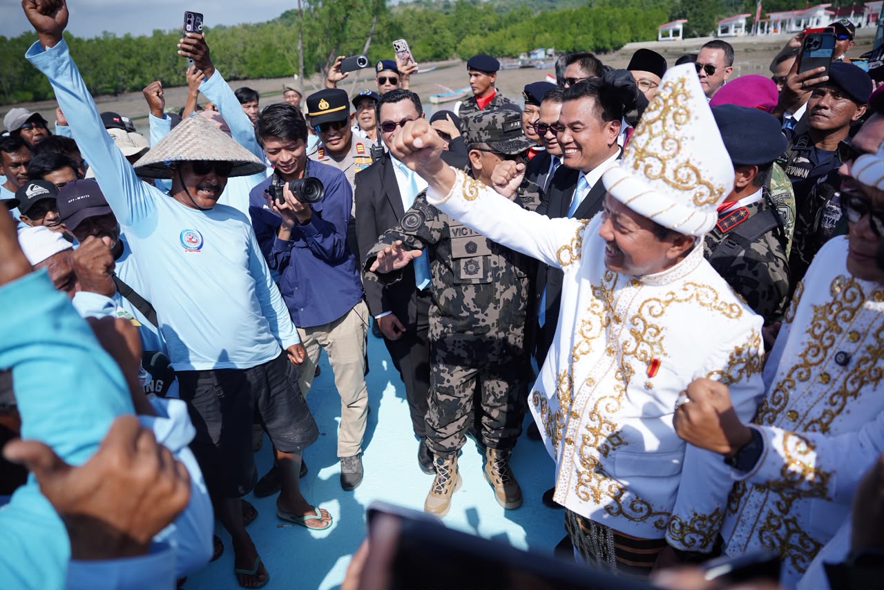 Menteri KP Peringati HUT ke-81 RI Bersama Masyarakat Pesisir 1 IMG 20260818 WA0011