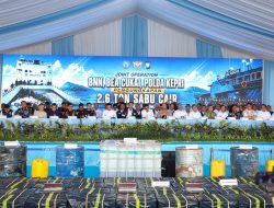 BNN dan Bea Cukai Gagalkan Penyelundupan 2,6 Ton Metamfetamin Cair di Perairan Karimun, Valuasi Capai Rp8,5 Triliun