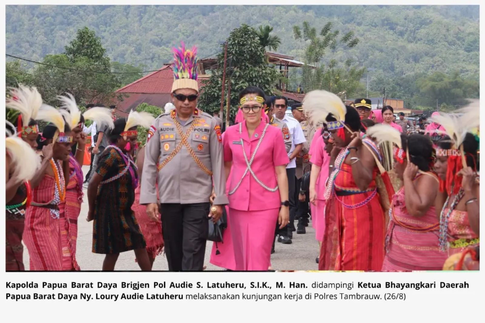 Perjalanan Singkat Brigjen Pol. Audie Sonny Latuheru: Kepemimpinan Humanis di Papua Barat Daya Berakhir dengan Promosi Strategis 1 IMG 20260831 WA0002