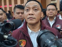 Bareskrim Polri dan Bea Cukai Bongkar Penyelundupan 5 Kg Sabu Disembunyikan di Ban Serep di Tanjung Perak