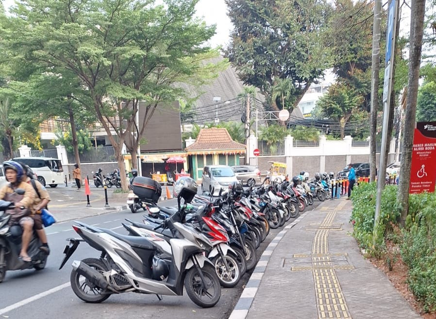 Sekda DKI Uus Kuswanto Disorot, Warga Minta Solusi Sebelum Penertiban Parkir Liar 1 IMG 20260909 WA0005