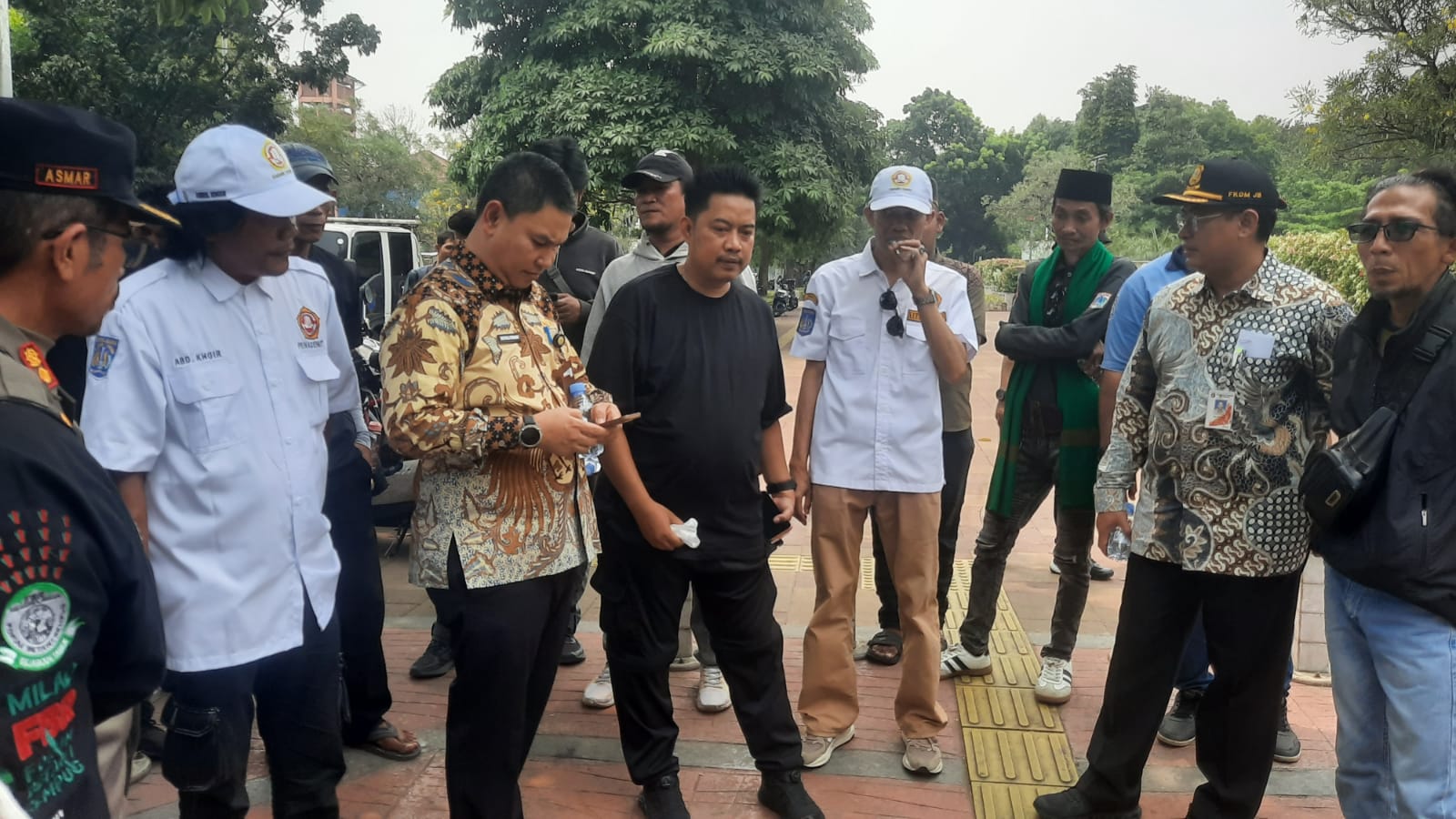 Aksi Aspirasi Masyarakat Kembangan Berlangsung Tertib, Minta Solusi Sebelum Penutupan Area Parkir CNI 1 IMG 20260910 WA0006