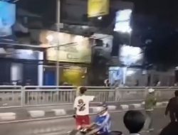 Dua Kelompok Remaja Terlibat Bentrok di Jalan Dr. Saharjo, Tebet