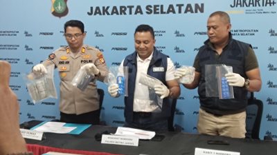 Satnarkoba Polres Metro Jakarta Selatan Tangkap 3 Pelaku Peredaran Obat Daftar G, Disamarkan Jadi Toko Kelontong Hingga Konter Pulsa