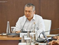 Menhub Dudy: Keselamatan Utama, Dampak Erupsi Gunung Anak Krakatau Terus Dimonitor