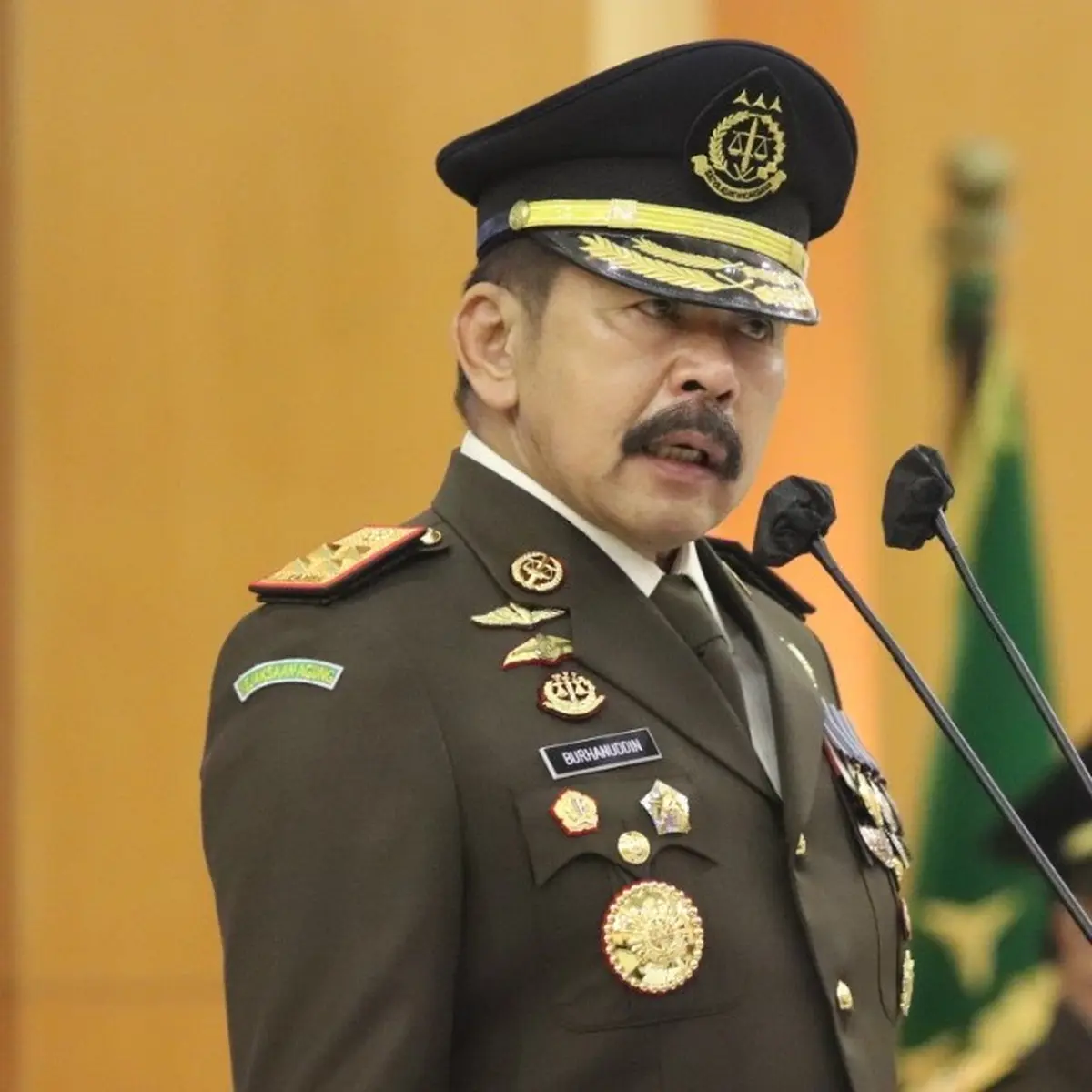 Lebih dari 7 Tahun Pimpin Kejagung, Sampai Kapan ST Burhanuddin Bertahan di Kursi Jaksa Agung? 1 067871800 1595417306 jaksa agung 1