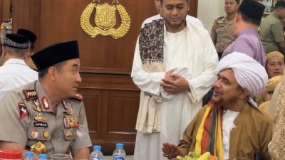 Terima Nasihat Habib Umar bin Hafidz, Kapolri Jenderal Suyudi Ario Seto Tegaskan Komitmen Pengabdian untuk Bangsa 9 IMG 3792