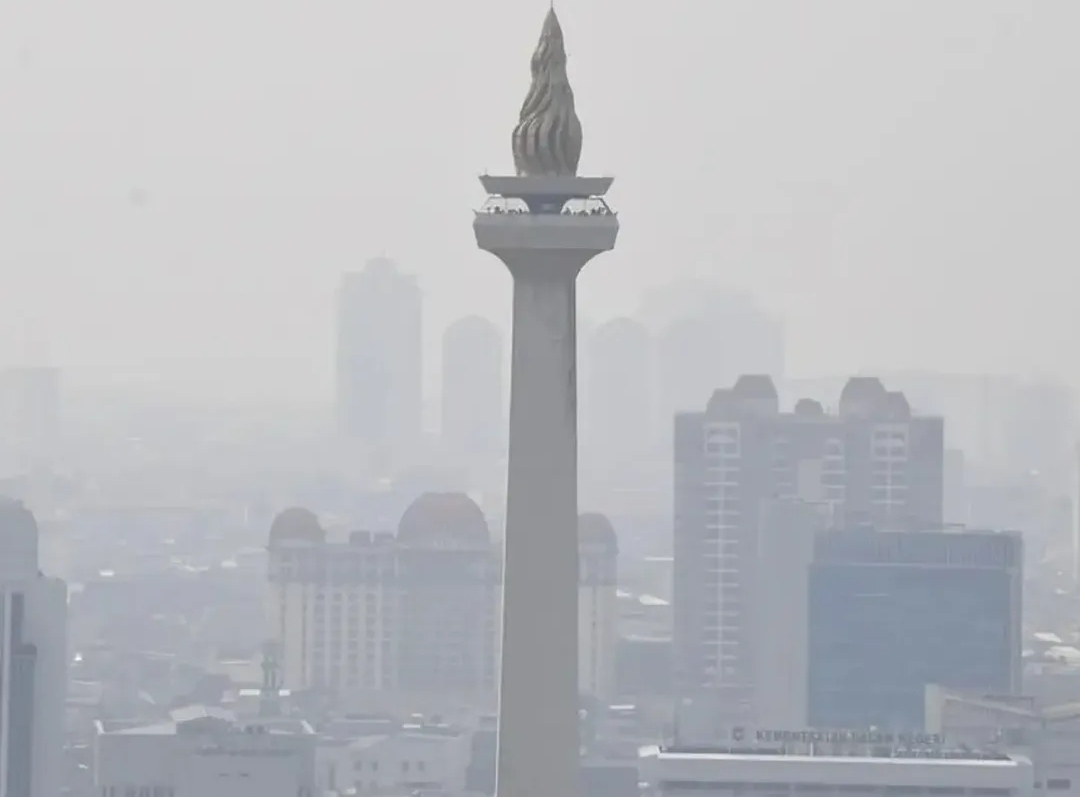 BMKG Deteksi Sebaran Asap Karhutla Kalimantan Capai Atmosfer Jakarta dan Berbagai Wilayah Indonesia 1 Screenshot 2026 10 17 11 13 11 061 com.instagram.android edit