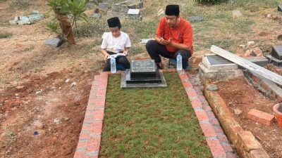 Umar Abdul Aziz: Ibu Telah Tiada, tetapi Doanya Akan Selalu Hidup di Hati Anaknya